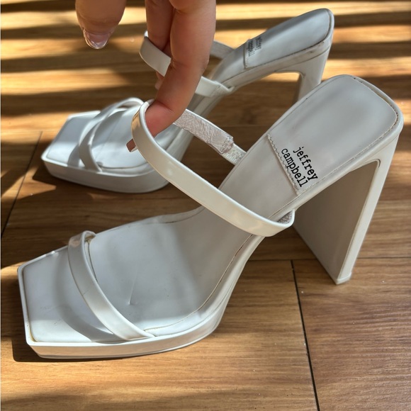 Beautiful high heels 😍 - Picture 3 of 4